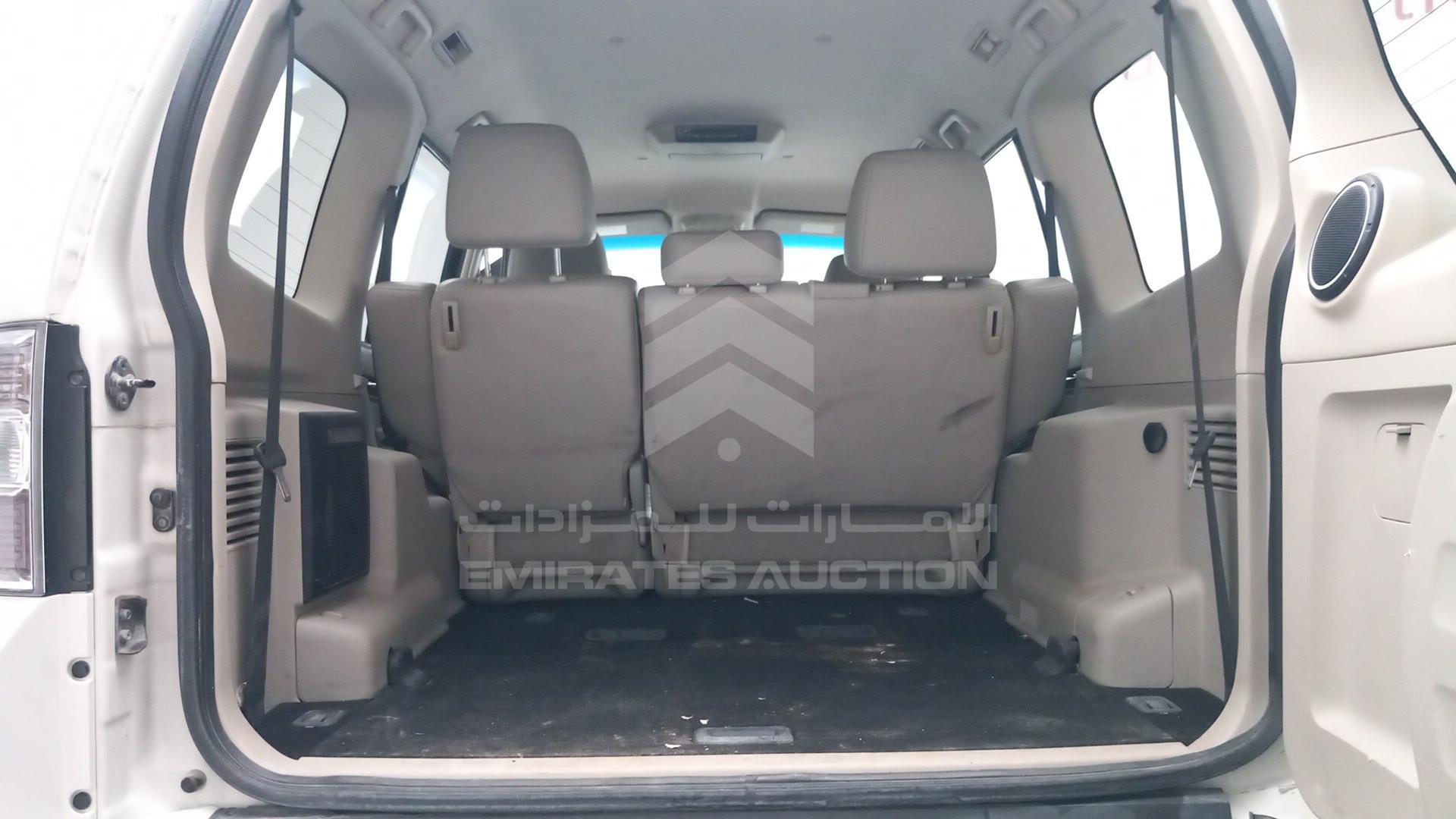 2010 MITSUBISHI PAJERO VIN: JMYLRV95WAJ713865