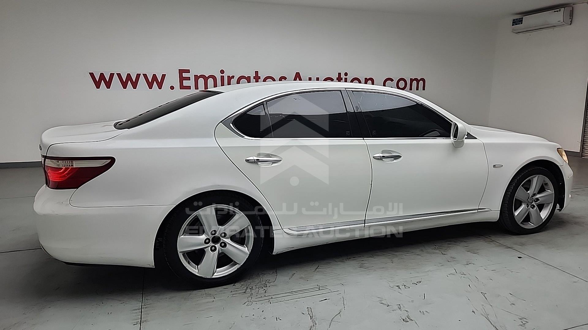 2009 LEXUS LS 460 VIN: JTHBM46F595085349