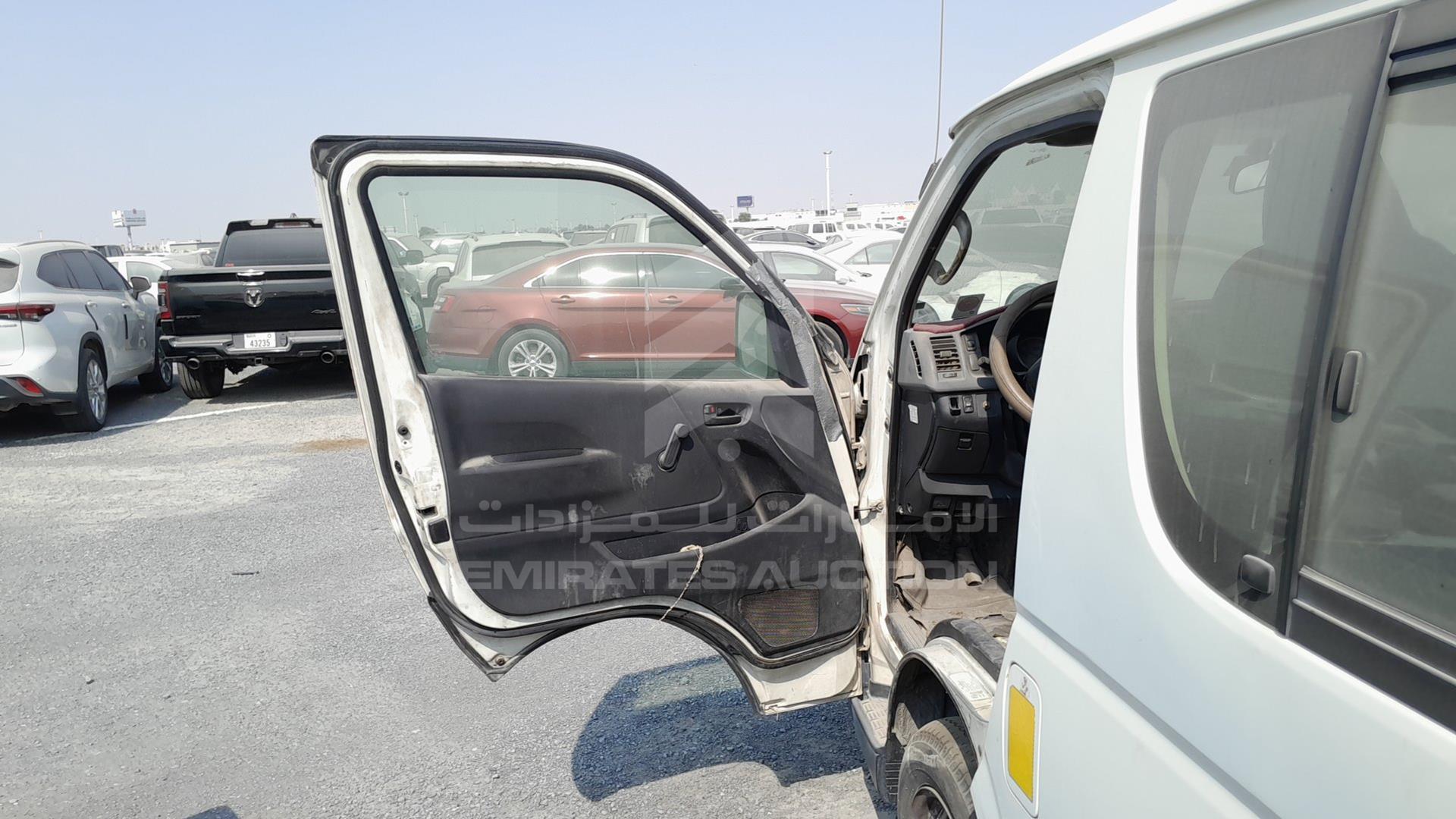 2011 TOYOTA HIACE VIN: JTGJX02P9B5021450