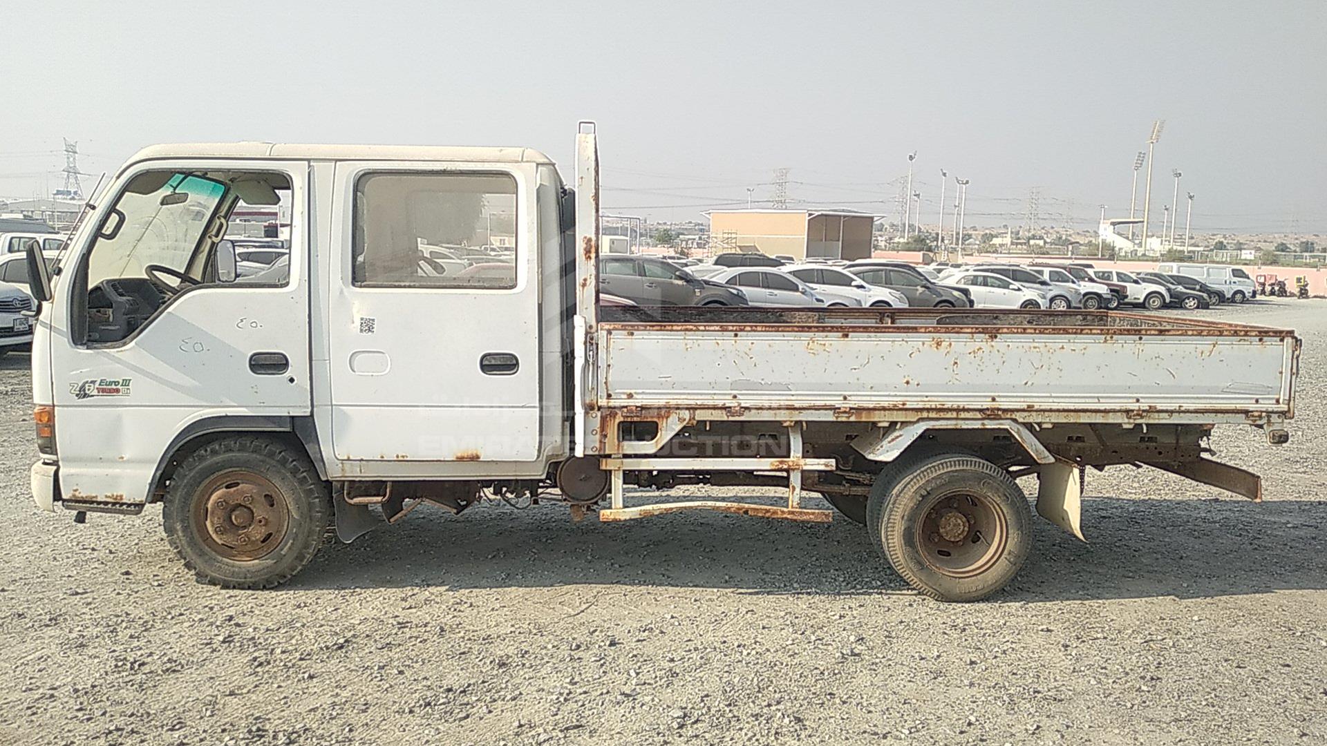 2010 ISUZU NKR VIN: LWLNKR8H7AL037000