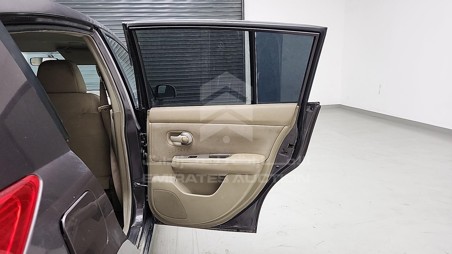 2008 NISSAN TIIDA VIN: JN1CC13C58T005515