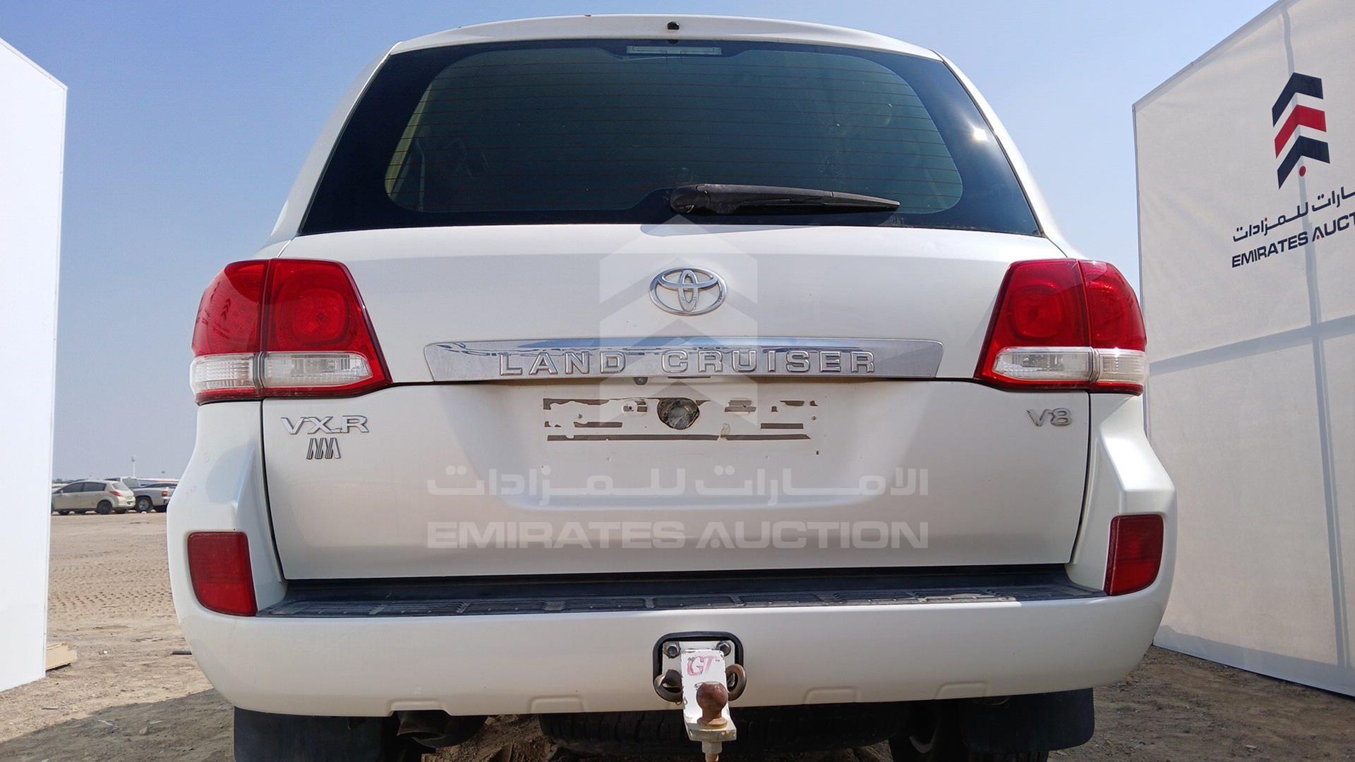 2011 TOYOTA LAND CRUISER VIN: JTMHT09J7B5093031