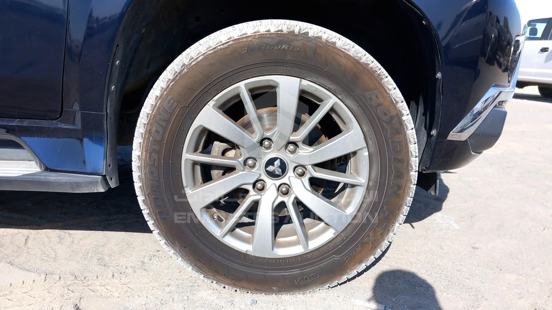 2017 MITSUBISHI MONTERO VIN: MMEMC21X8HH003996