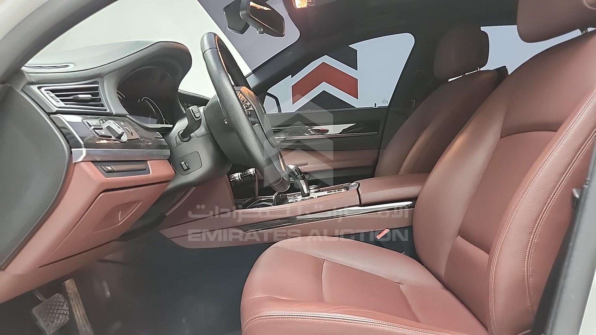2015 BMW 730 VIN: WBAYE2105FD837047