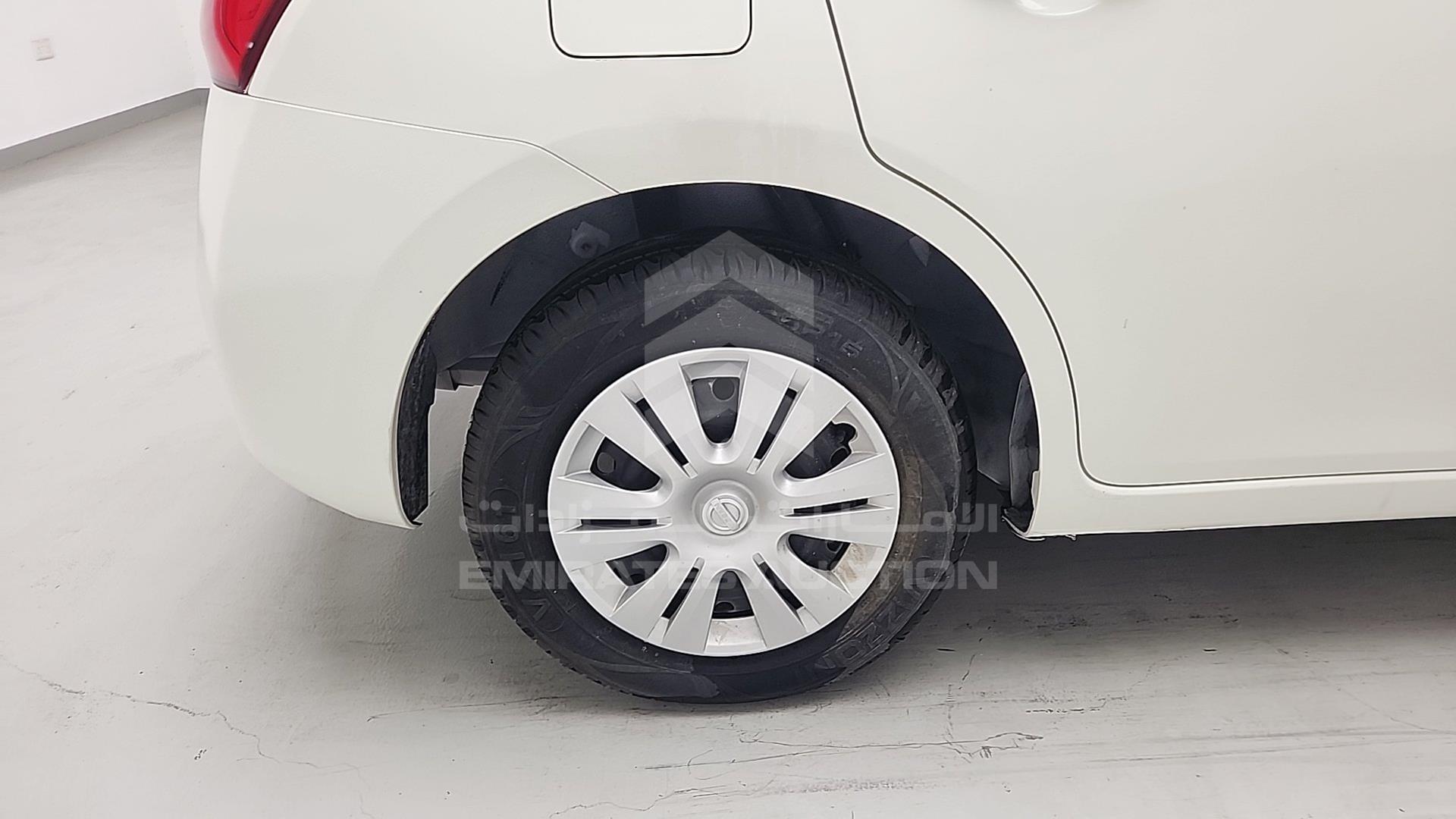 2015 NISSAN TIIDA VIN: MNTBC2C93F6008355