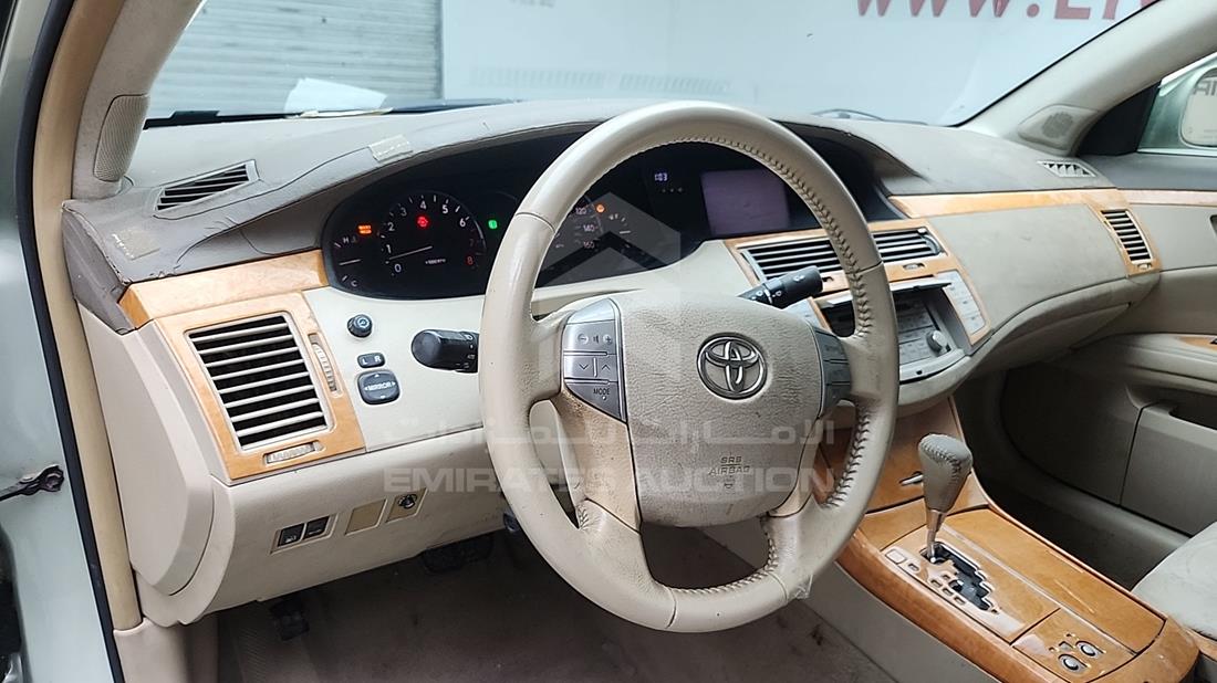 2006 Toyota Avalon — Front Left Driver Dashboard View — Photo 14