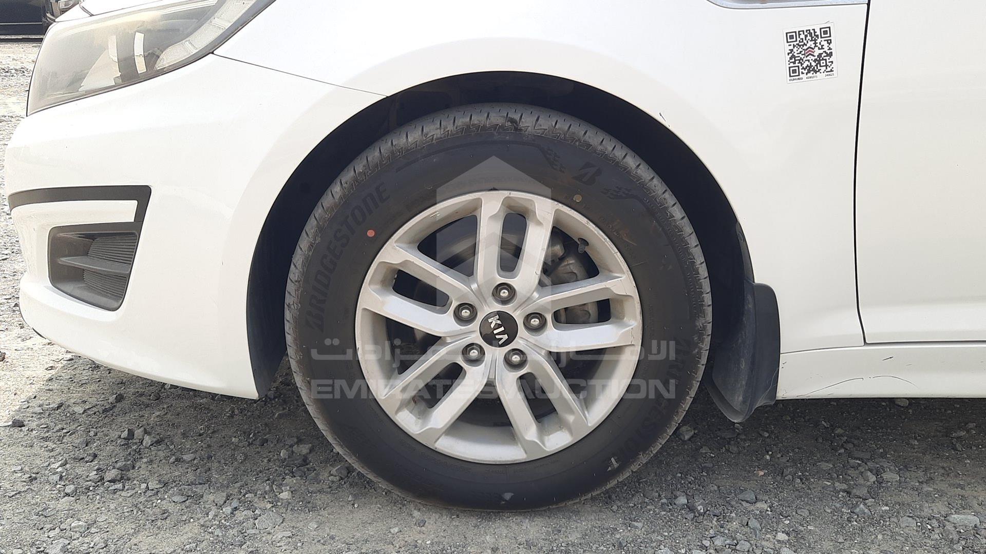 2015 KIA OPTIMA VIN: KNAGM4192F5554589