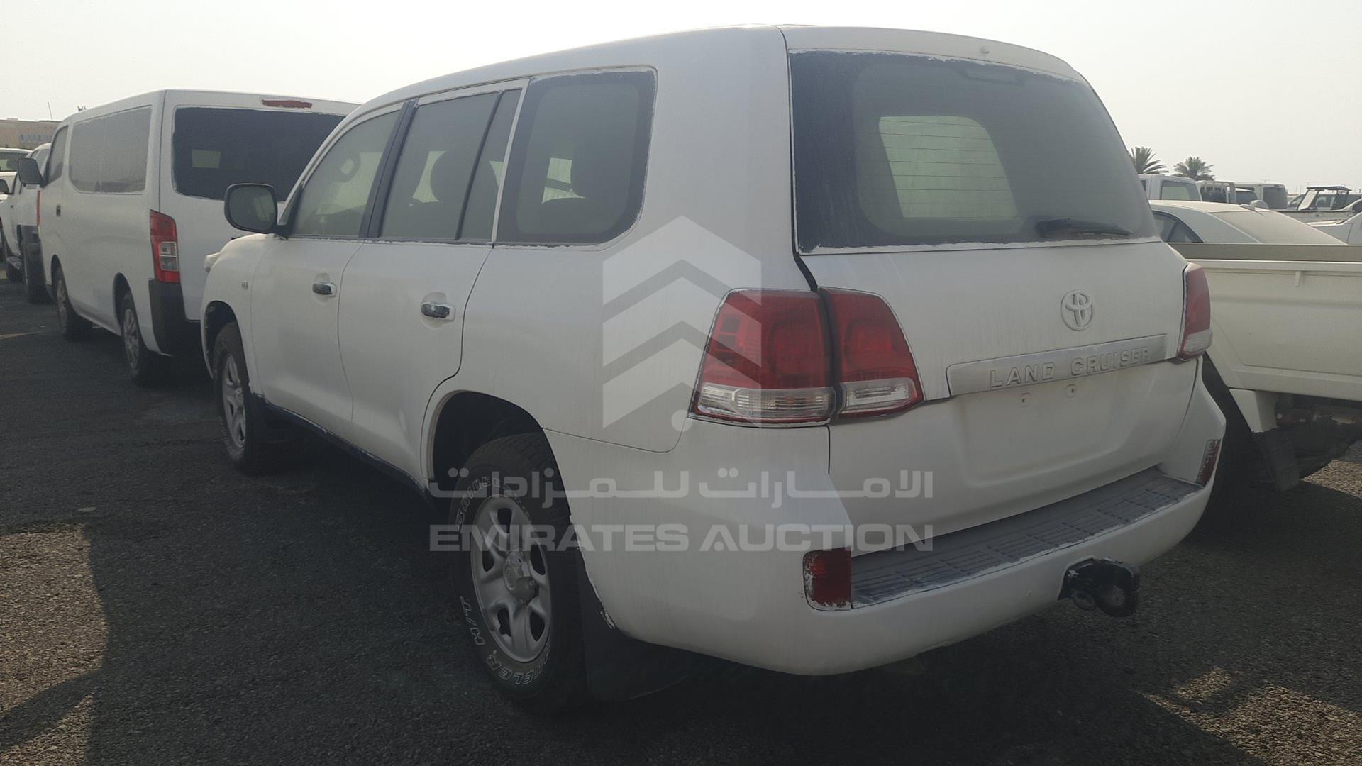 2011 TOYOTA LAND CRUISER VIN: JTMDU09J8B4043403