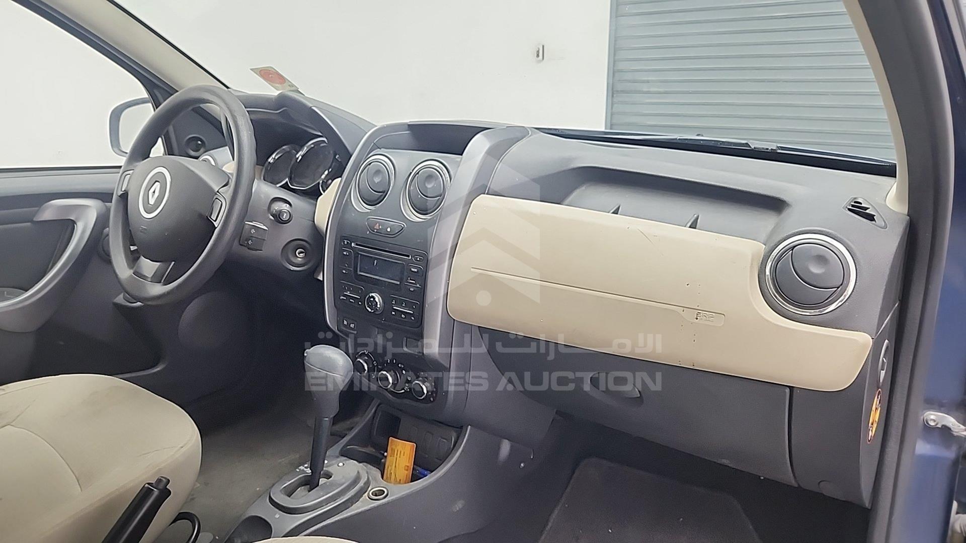 2017 RENAULT DUSTER VIN: VF1HSRCH8HA528635