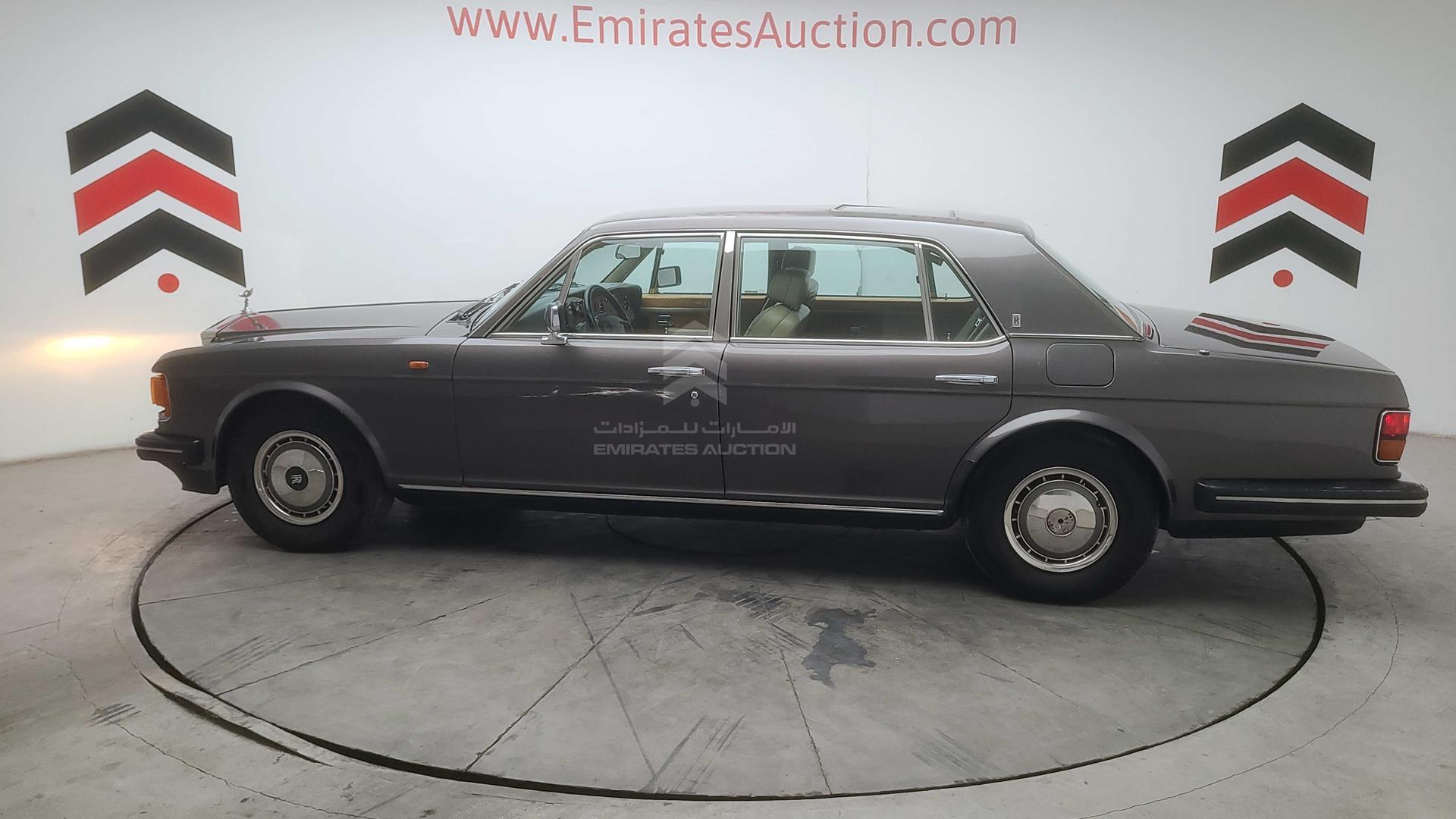 1990 ROLLS-ROYCE SILVER SPUR VIN: SCAZN02A2LCX32977