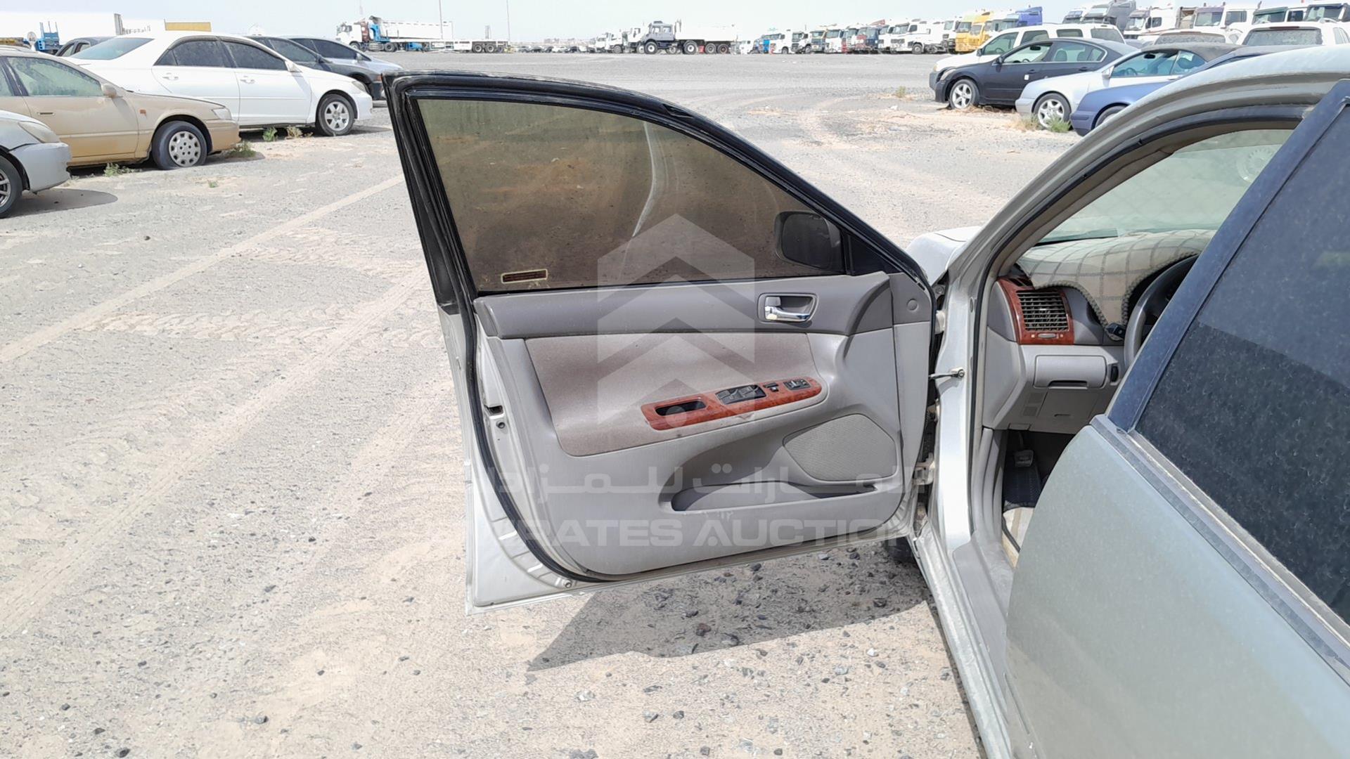 2004 TOYOTA CAMRY VIN: 4T1BE32K34U284373