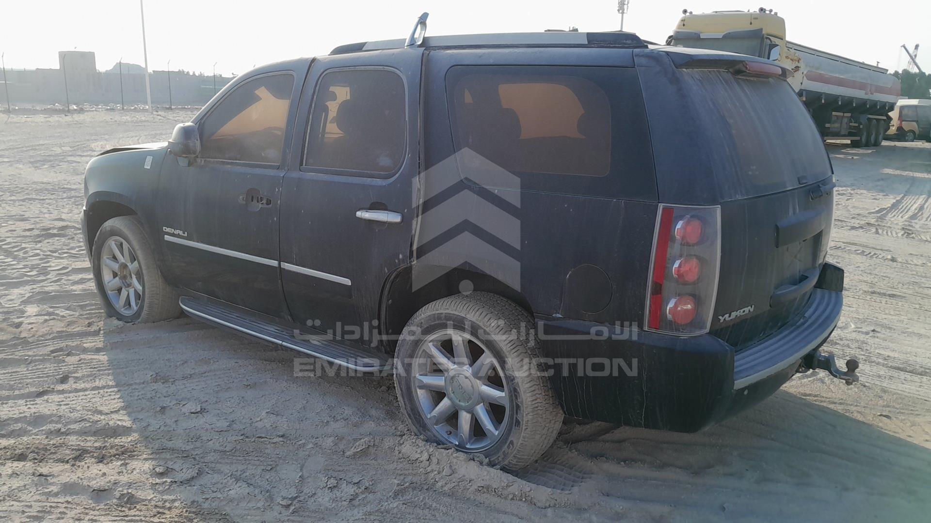 2010 GMC YUKON VIN: 1GKUKEEF7AR216189