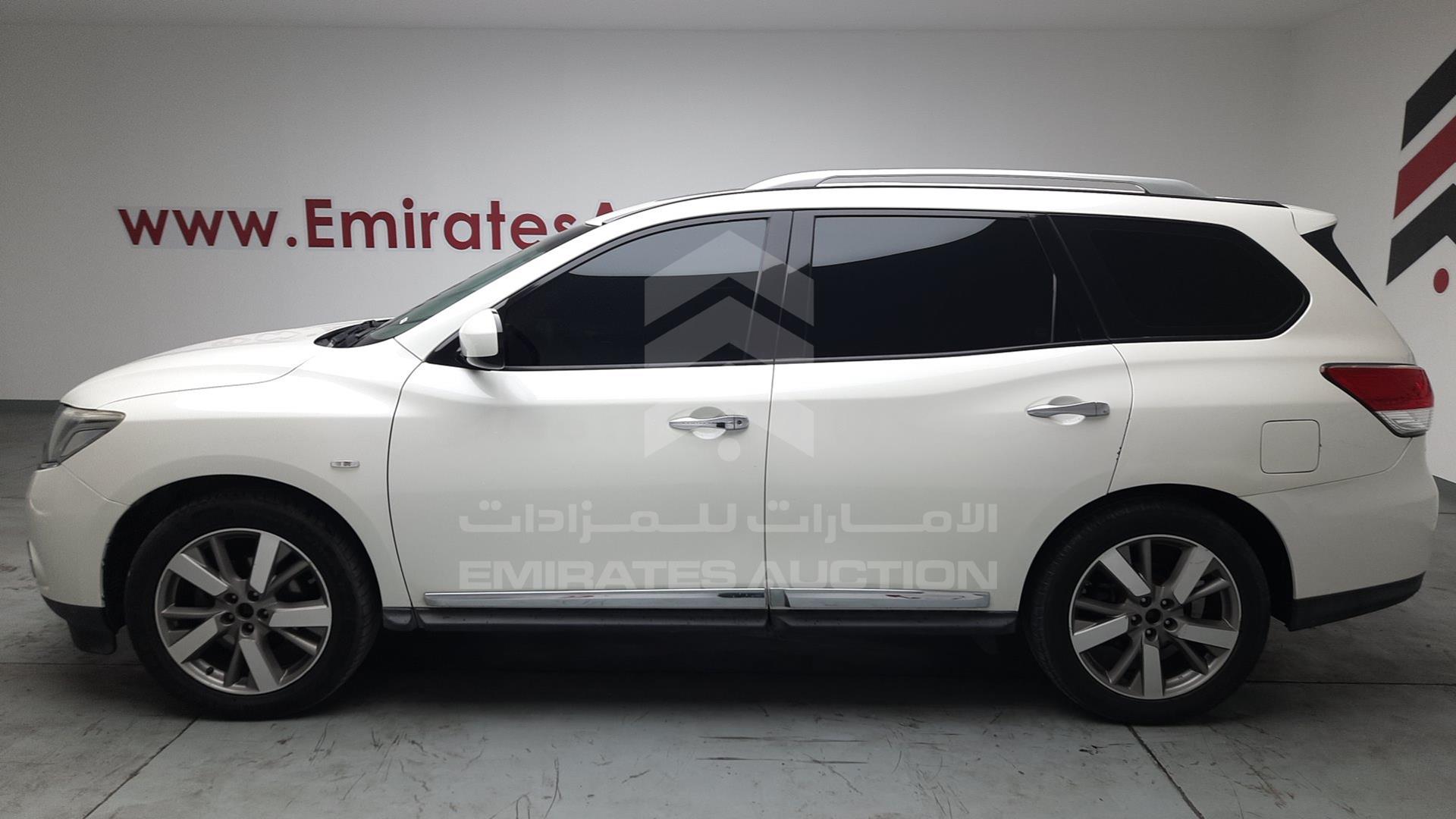 2015 NISSAN PATHFINDER VIN: 5N1AR2M57FC691395