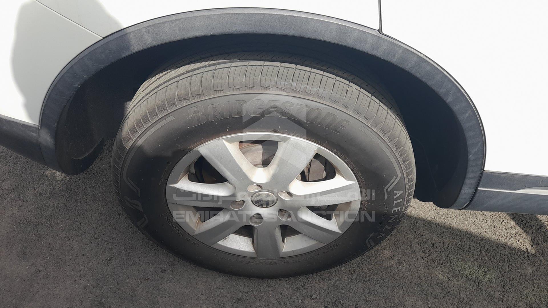 2013 VOLKSWAGEN TOUAREG VIN: WVGBC2BP5DD000334