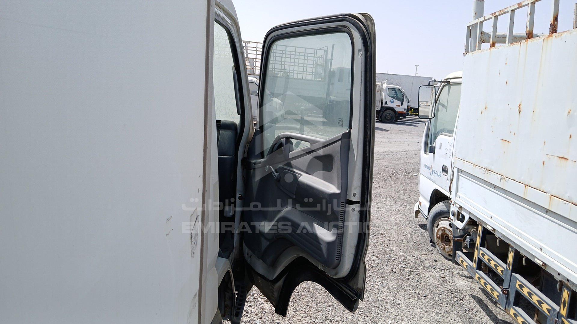 2016 MITSUBISHI CANTER VIN: JL6B6E6P0GK006251