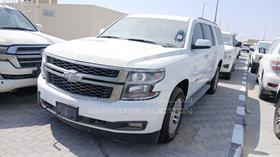 2019 Chevrolet Suburban — Front Left Angle — Photo 6 — Thumbnail