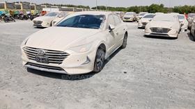 2021 Hyundai Sonata Hybrid — Front Left Angle — Photo 6 — Thumbnail