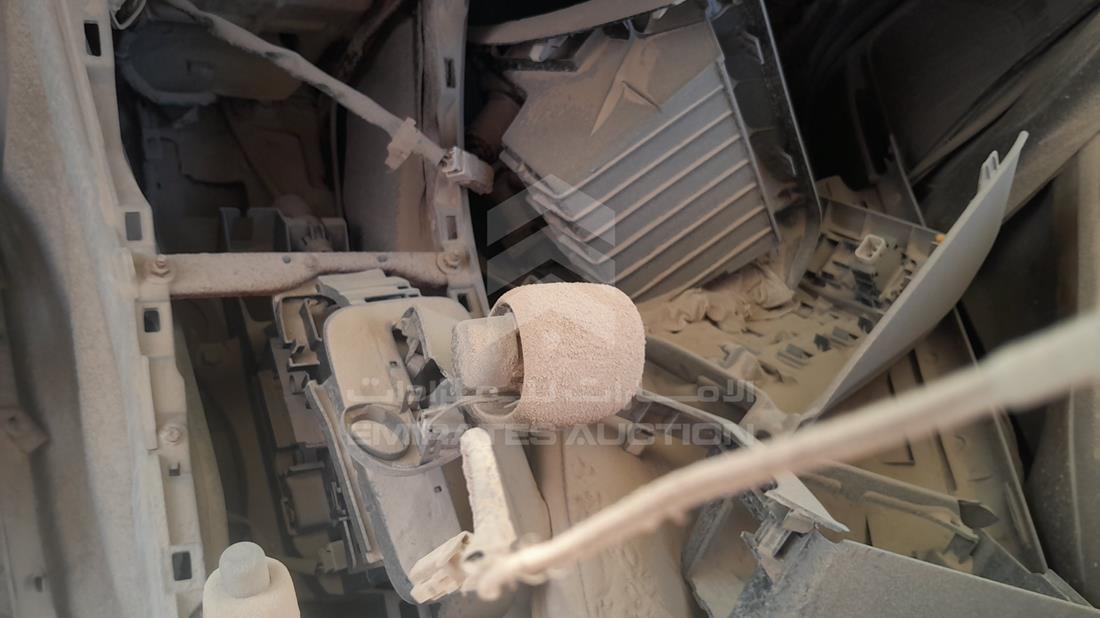 2004 Toyota Camry — Gear View — Photo 15
