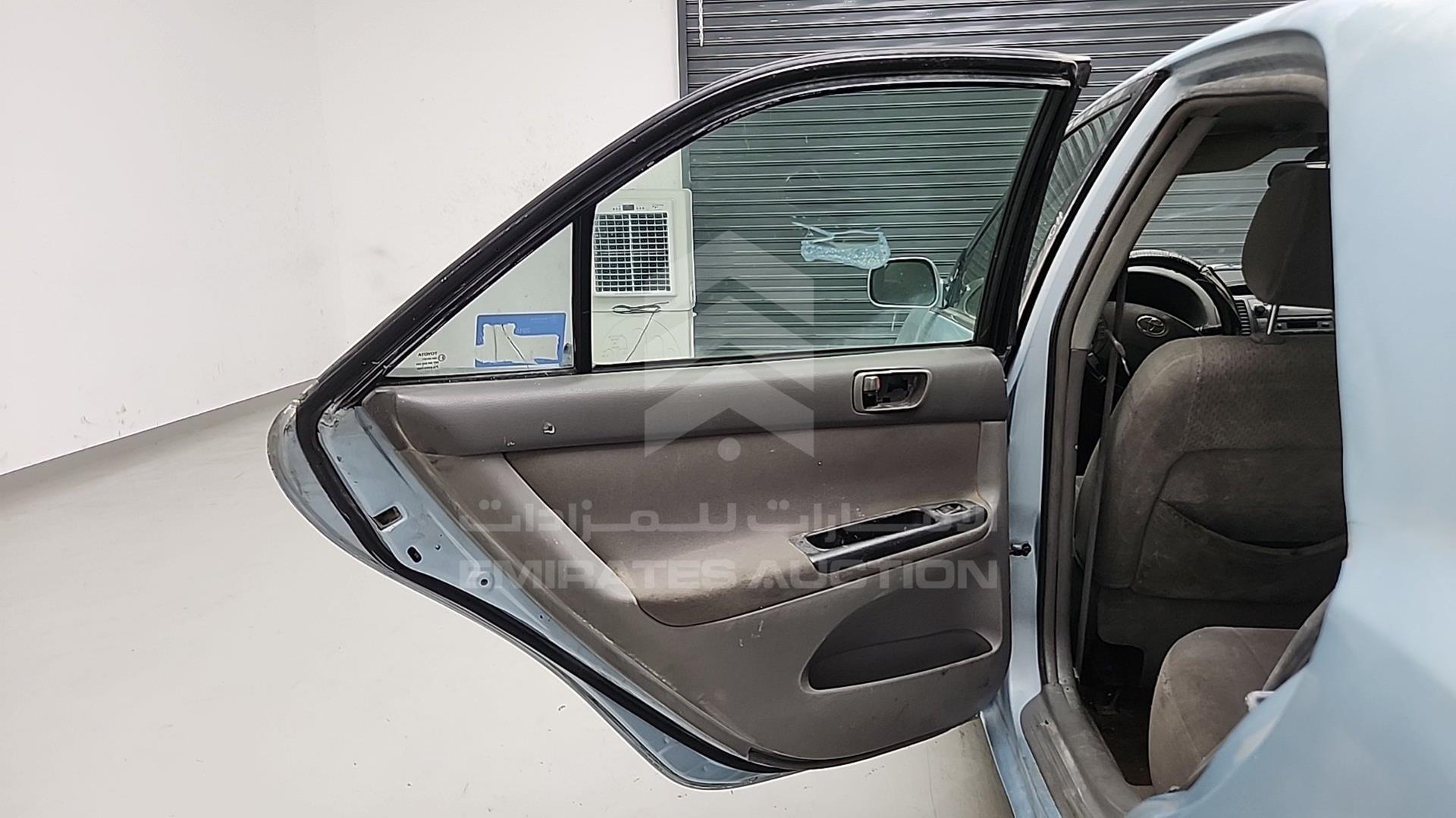 2005 TOYOTA CAMRY VIN: 4T1BE30KX5U567728