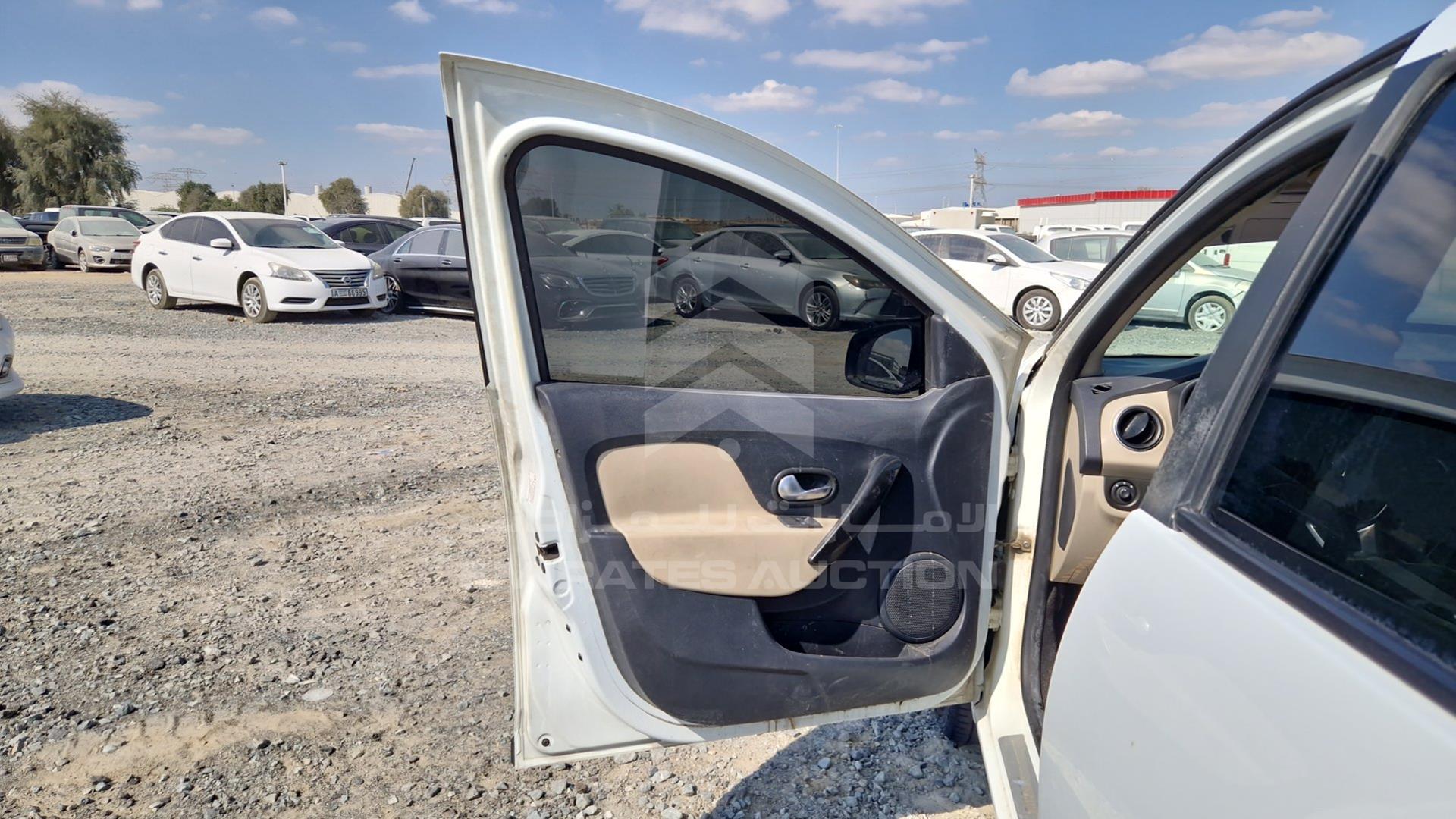 2017 RENAULT SYMBOL VIN: VF14SRAB2HT518524