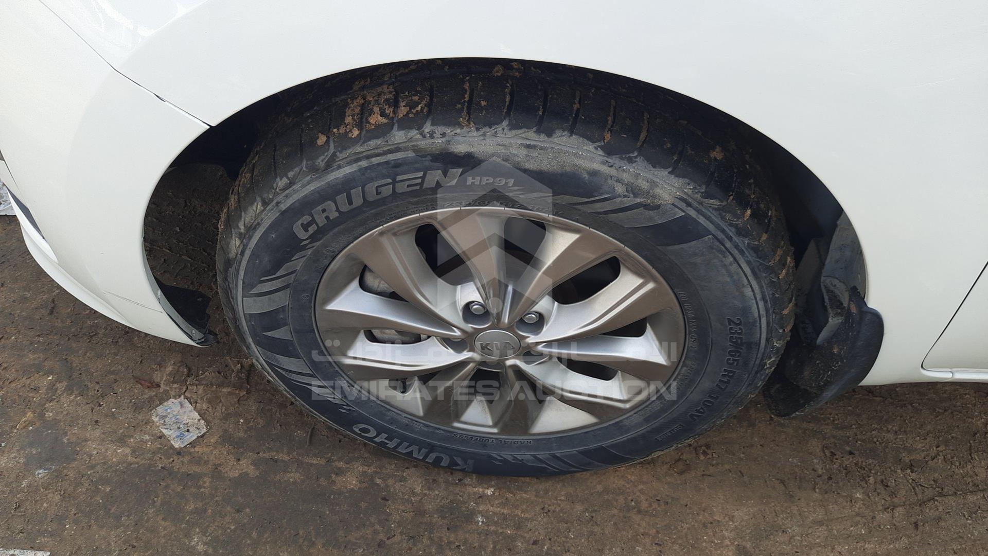 2020 KIA CARNIVAL VIN: KNAMB8126L6638052