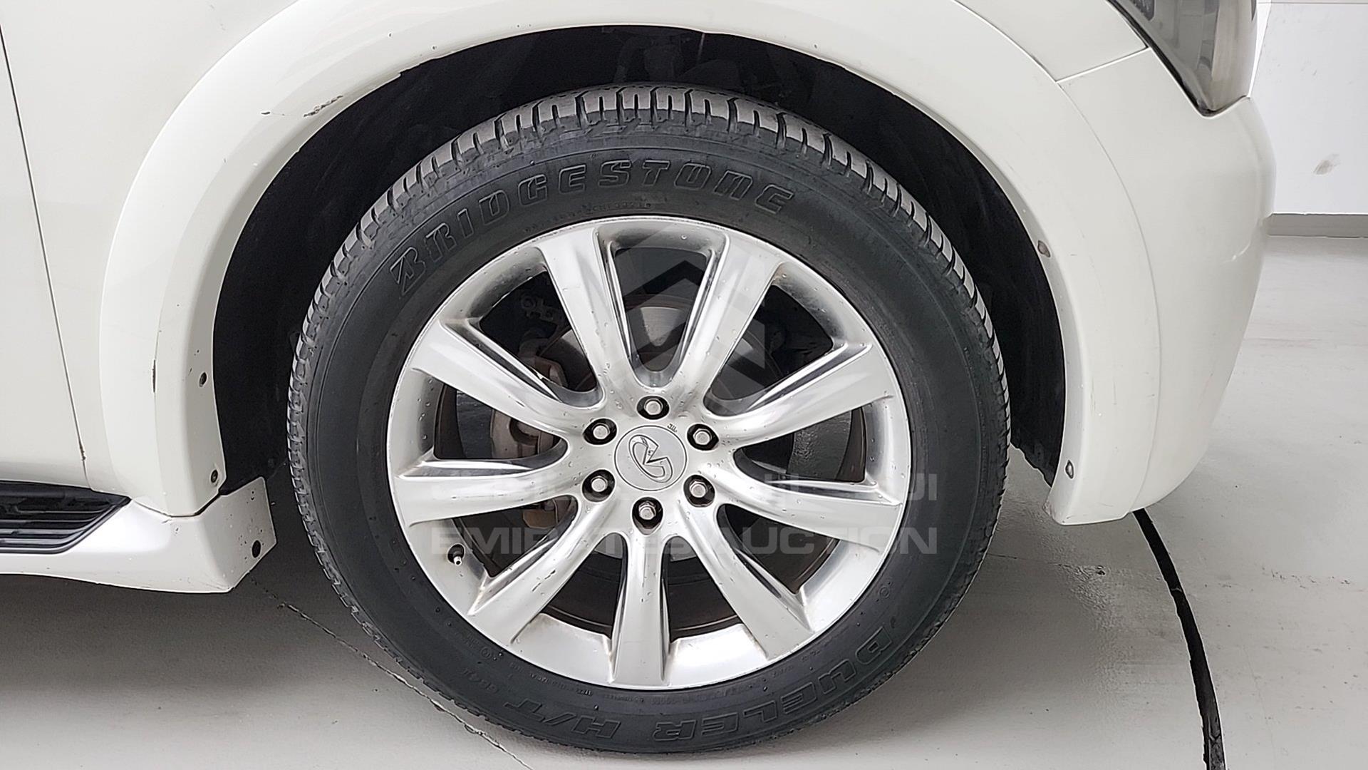 2011 INFINITI QX56 VIN: JNRAZ25Y4B9000148
