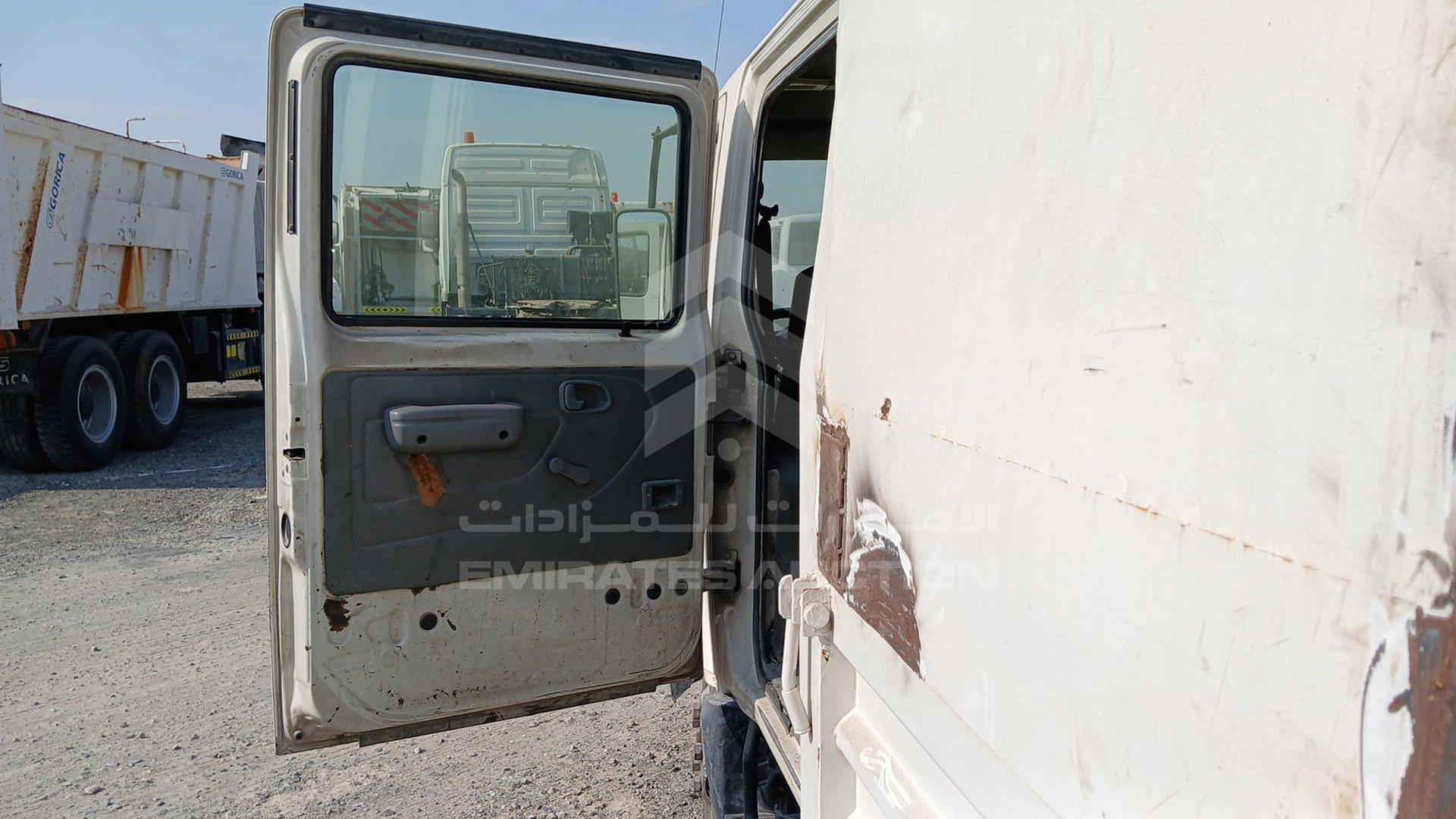 2014 HINO 300 VIN: JHHMCK3H3EK008222