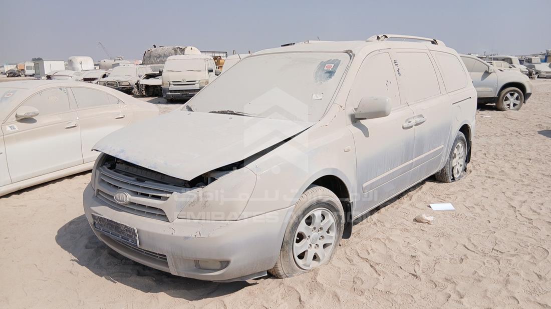 كيا كرنفال 2009 — الزاوية الأمامية اليسرى — صورة 5