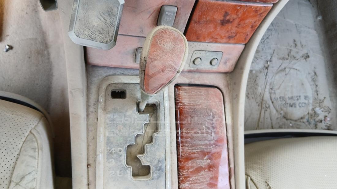 2003 Lexus LS 430 — Gear View — Photo 17