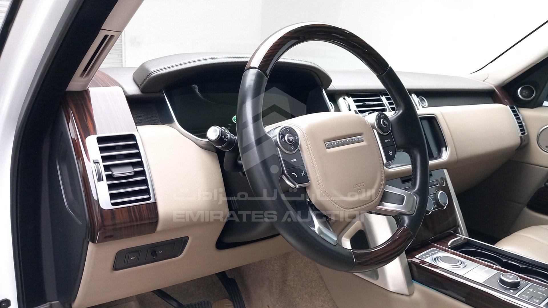 2016 RANGE ROVER HSE VIN: SALGA2DF2GA309276