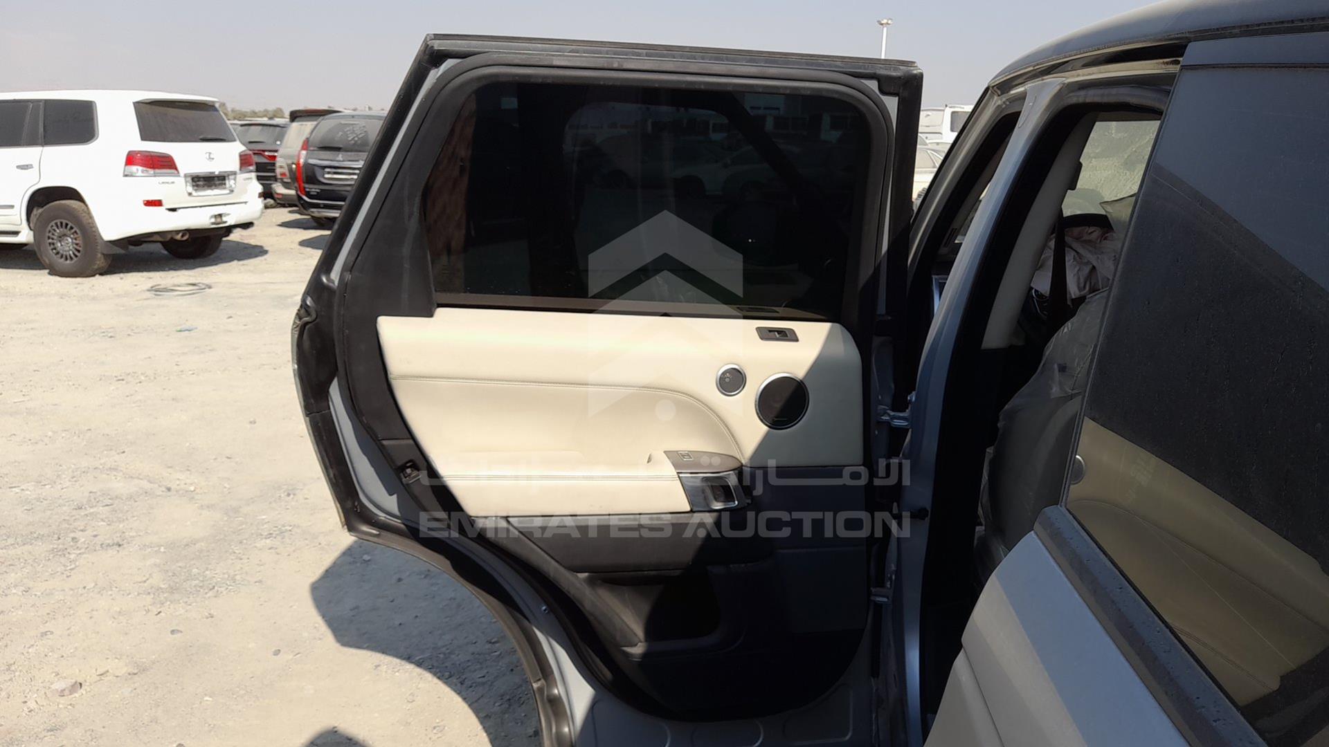 2014 RANGE ROVER SPORT VIN: SALWA2VF7EA302699