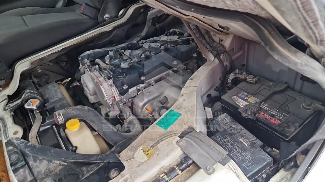 2016 Nissan Urvan — Engine Bay — Photo 23