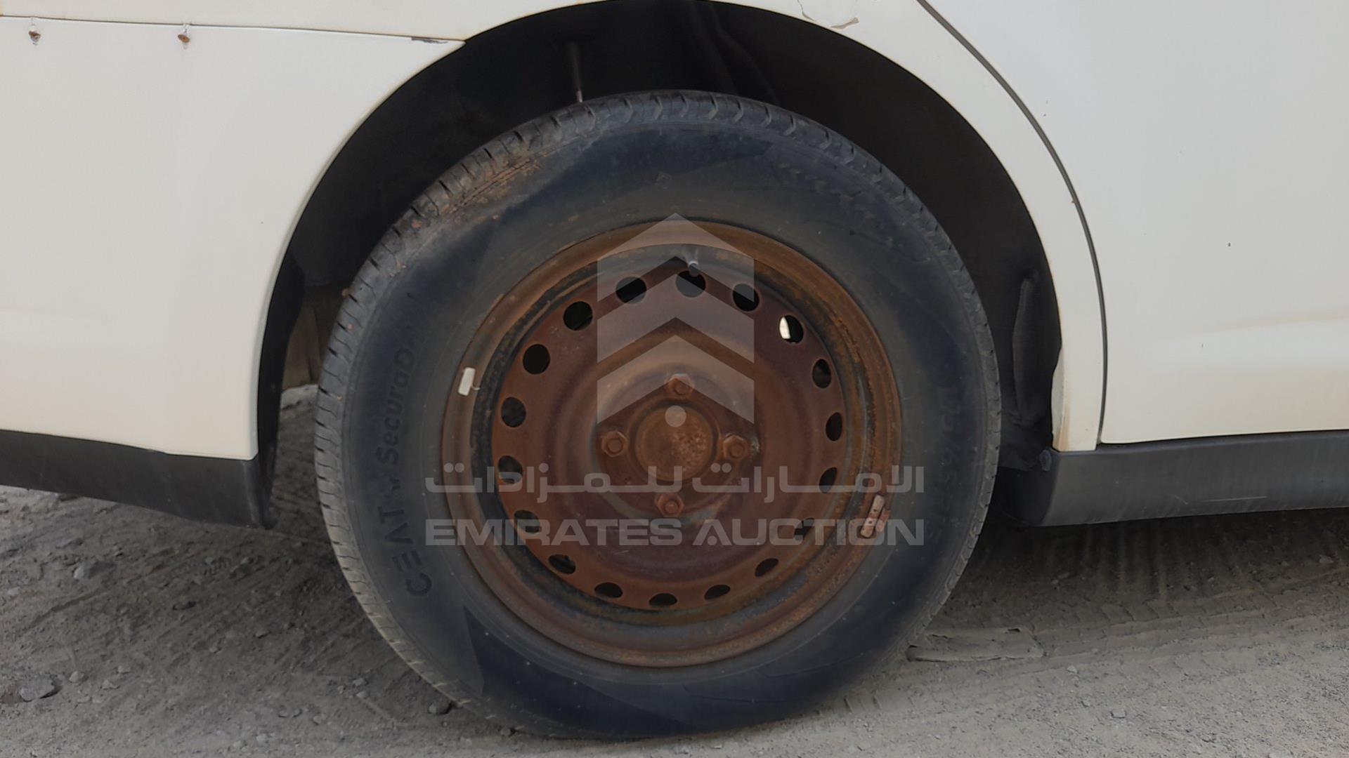 2011 NISSAN TIIDA VIN: 3N1BC1A69BK198472