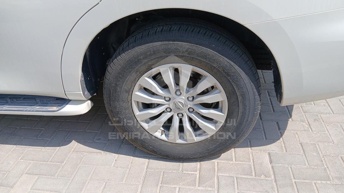 نيسان باترول 2019 — الإطار الخلفي الأيسر — صورة 33