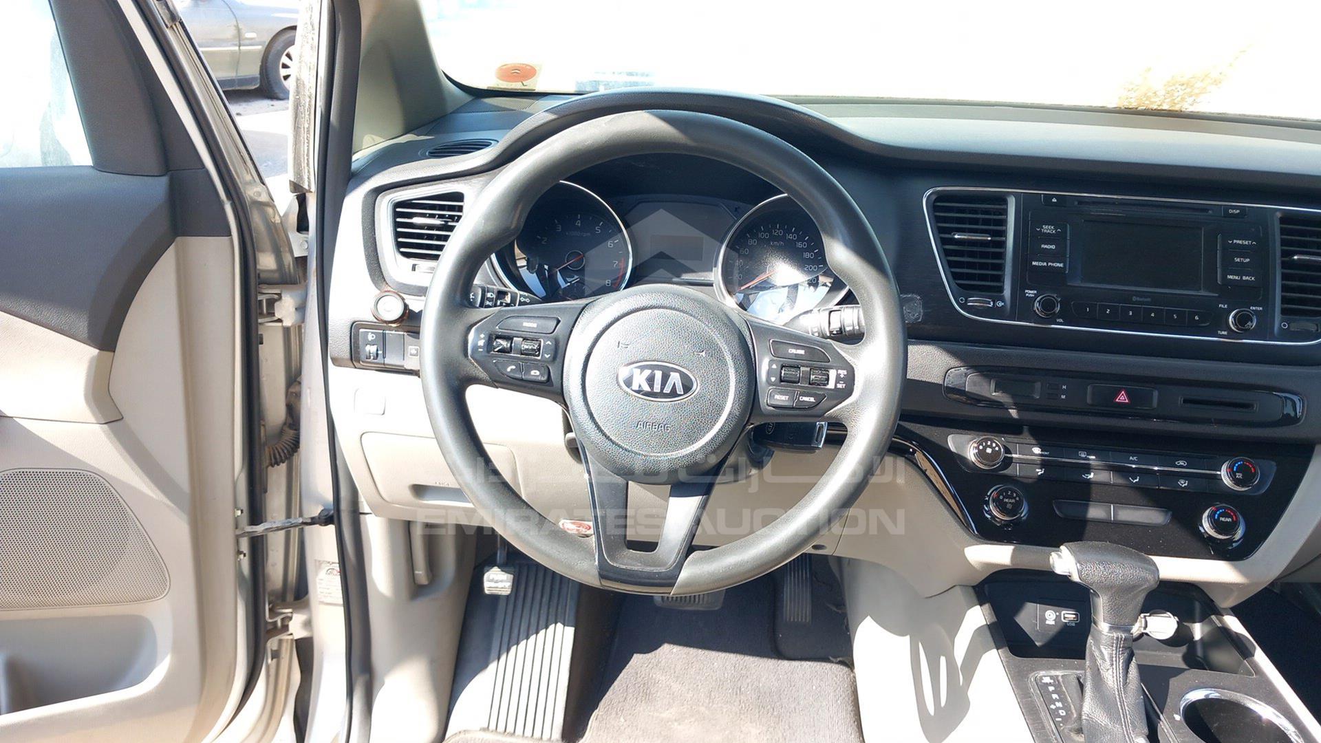 2019 KIA CARNIVAL VIN: KNAMB8124K6496508