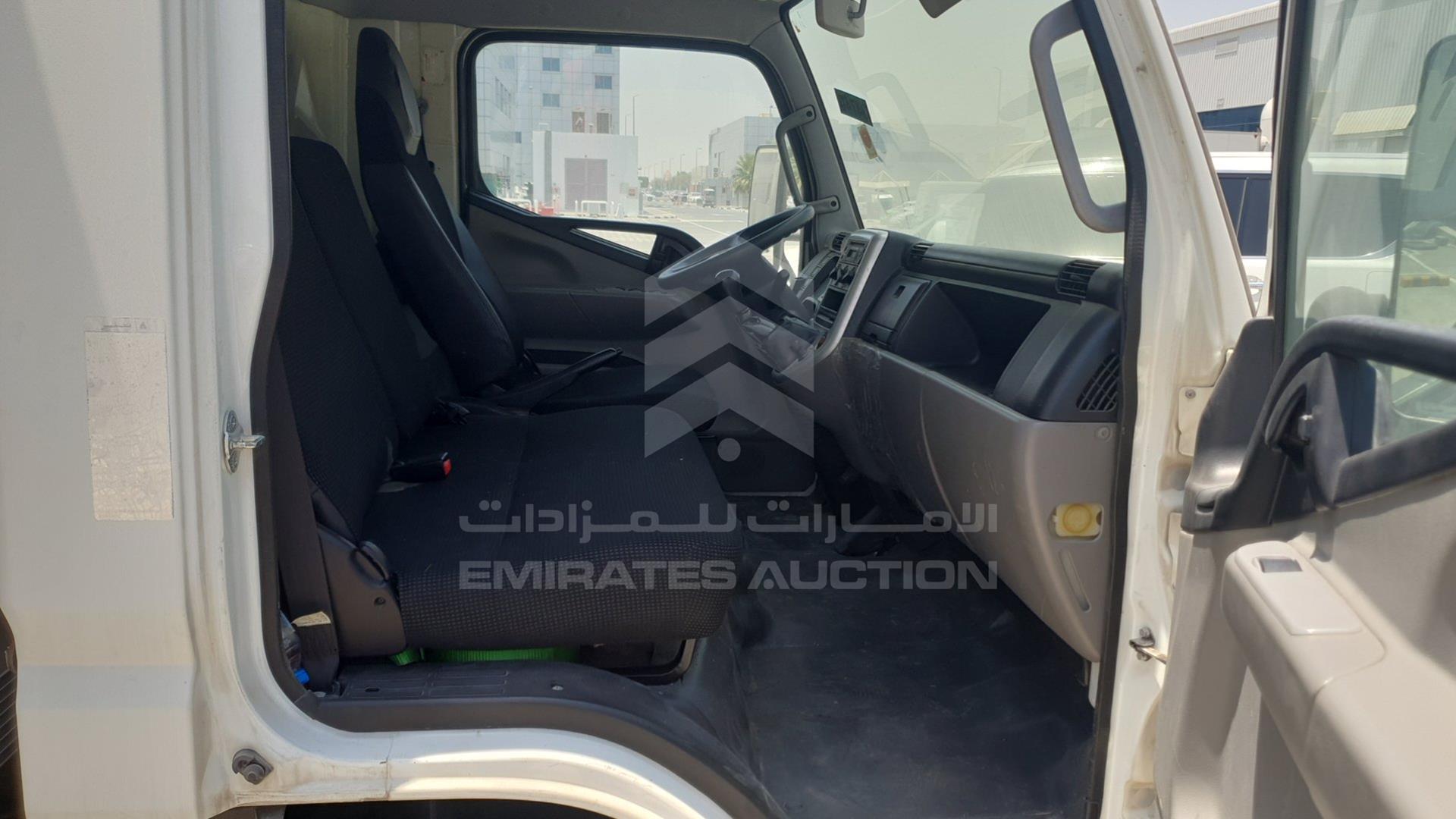 2017 MITSUBISHI CANTER VIN: JL7B6E1P4HK016110
