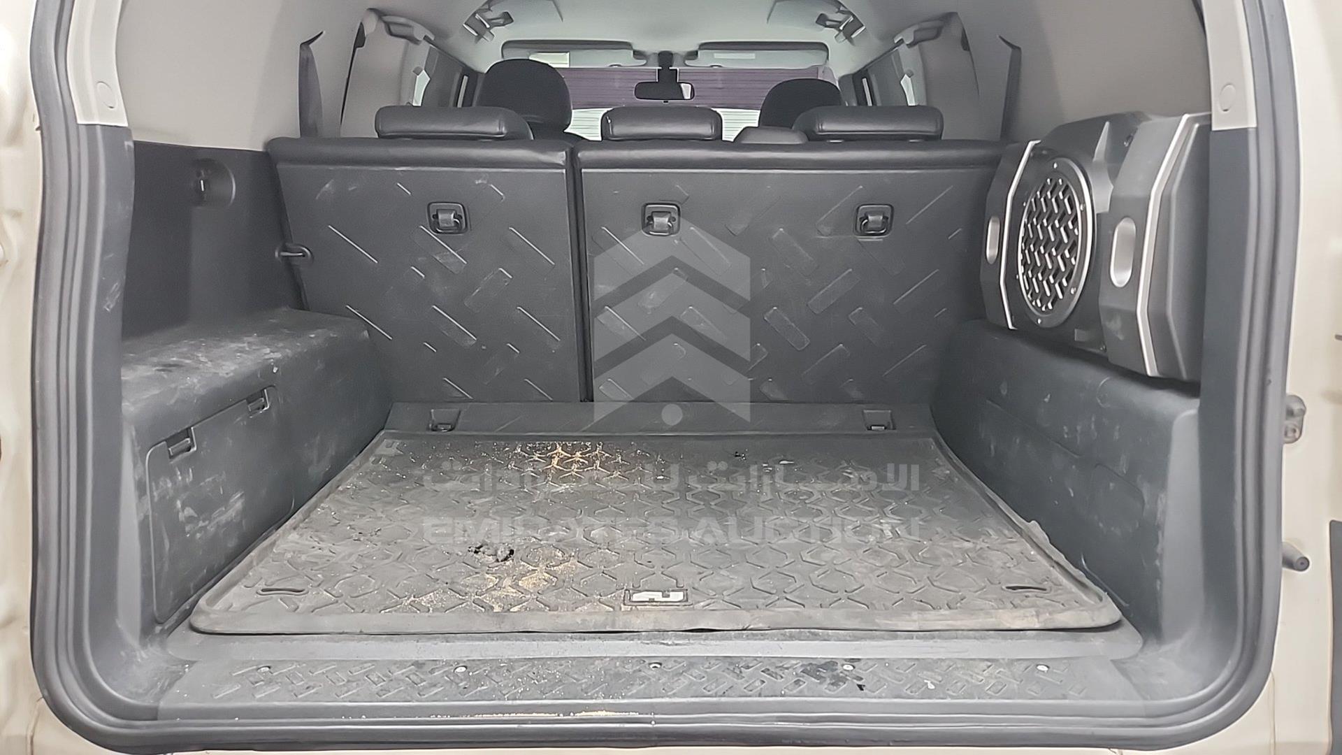2008 TOYOTA FJ CRUISER VIN: JTEBU11F18K035244