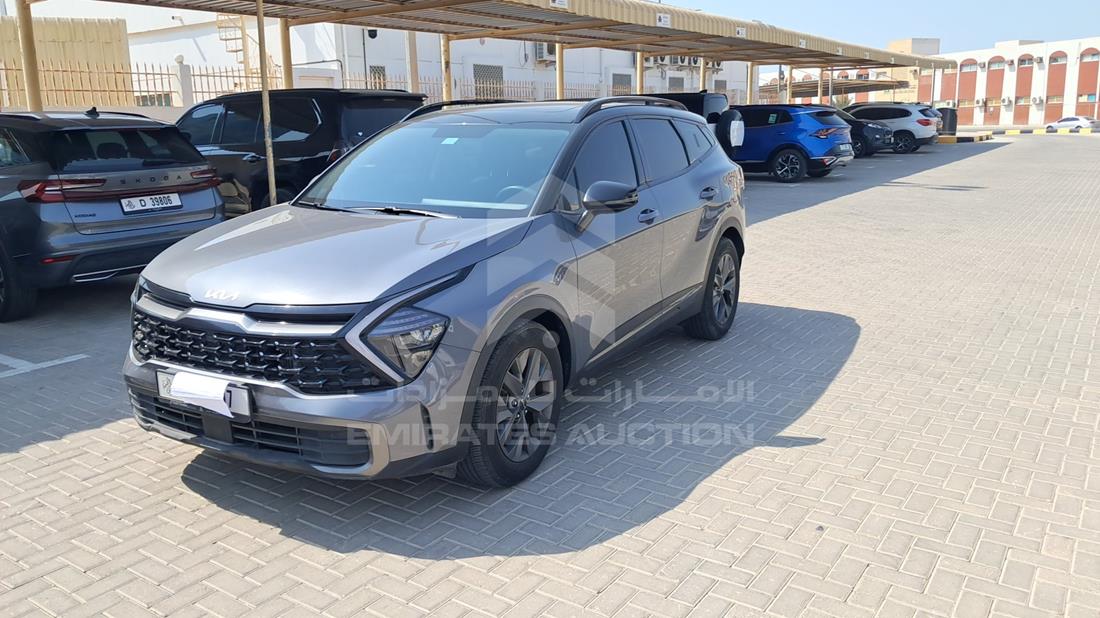 2025 Kia Sportage — Front Left Angle — Photo 5