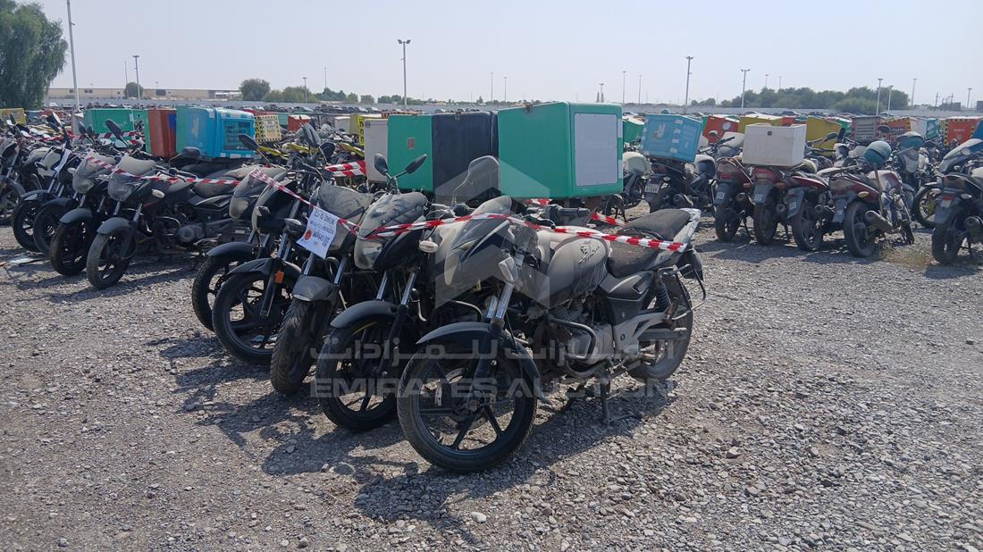 5 Motorbikes — Front Left Angle — Photo 7