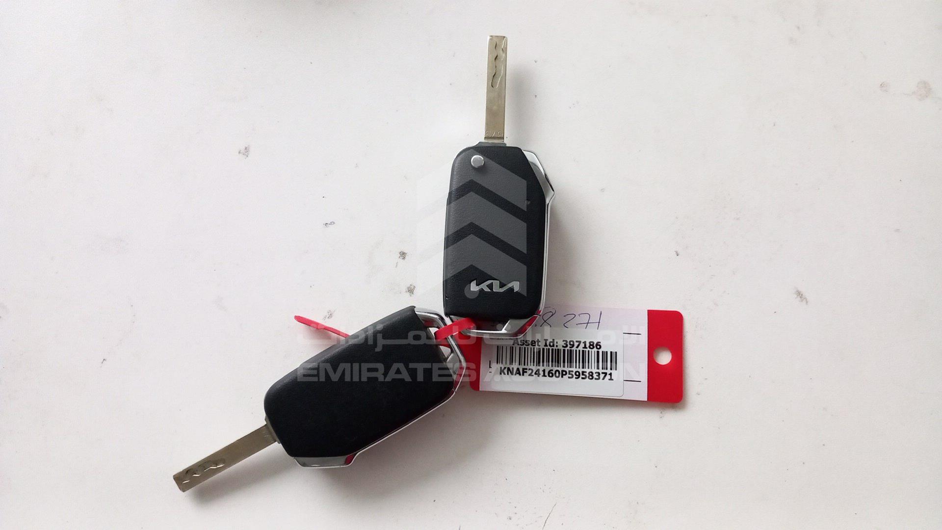 2023 KIA CERATO VIN: KNAF24160P5958371