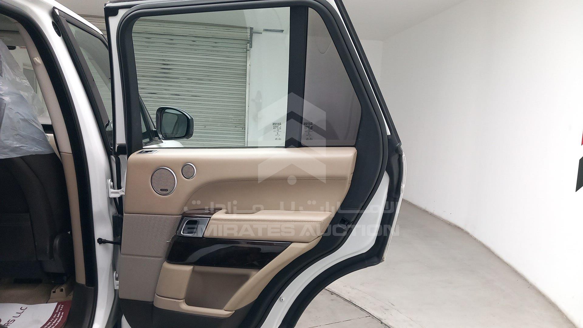 2015 RANGE ROVER VOGUE VIN: SALGA2EF3FA225173