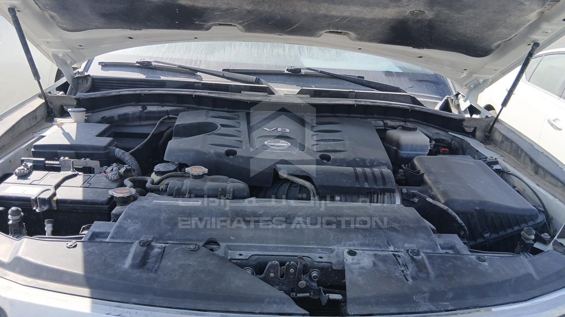 نيسان باترول 2019 — خليج المحرك — صورة 26