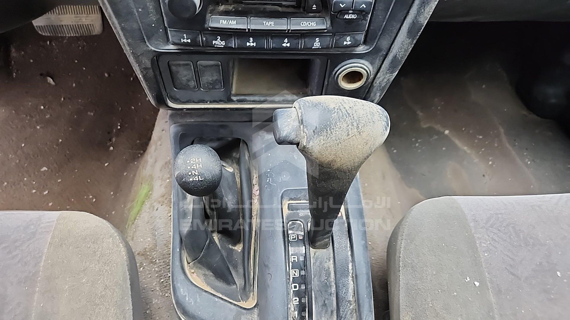 2004 NISSAN PATHFINDER VIN: JN8DR05Y34W700429