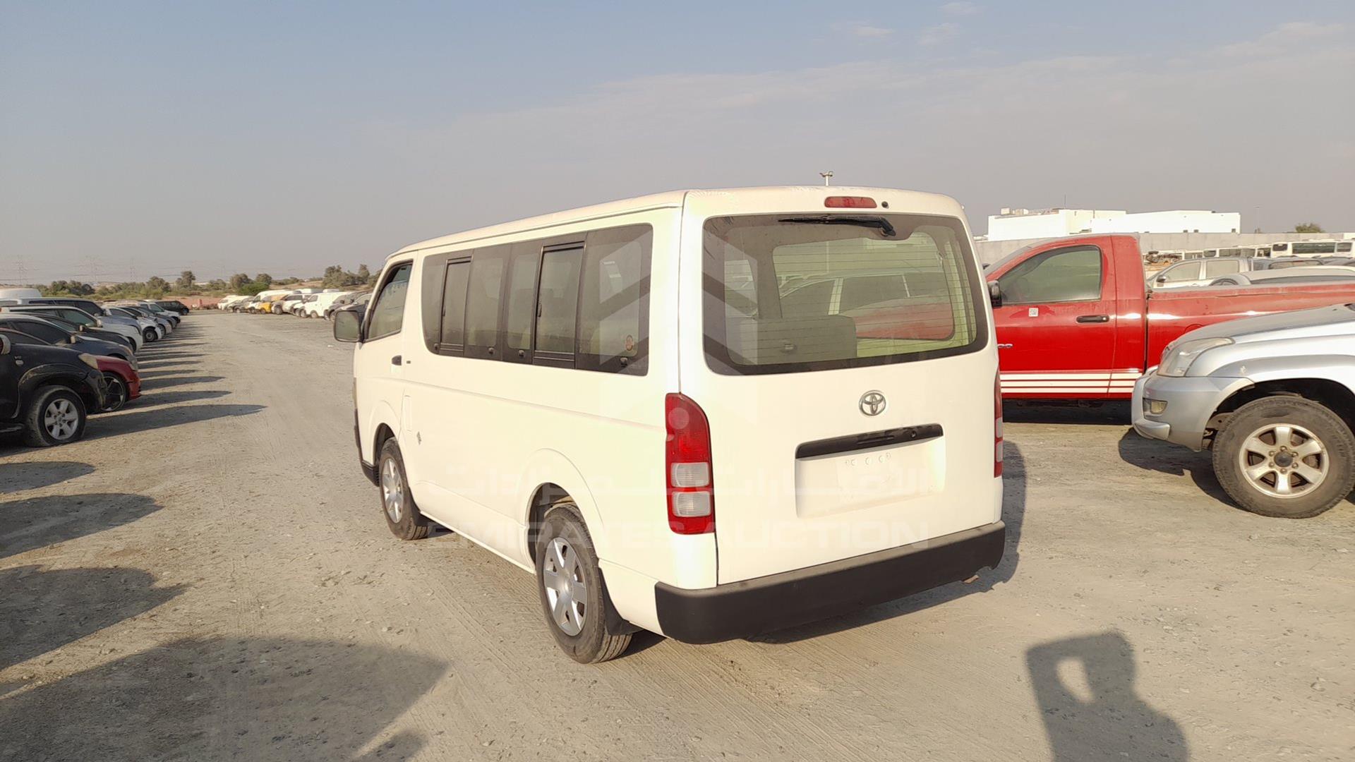 2007 TOYOTA HIACE VIN: JTGJX02P770011388