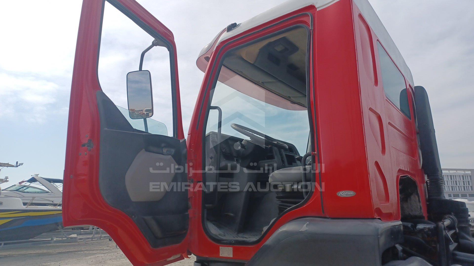 2005 RENAULT KERAX 350 VIN: VF633DVC05E105219