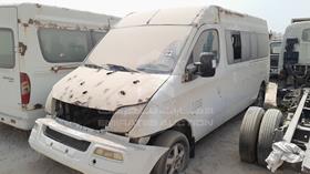 2014 Maxus V80 — Front Left Angle — Photo 5 — Thumbnail