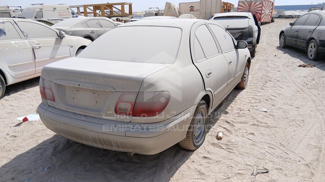 نيسان صني 2001 — الزاوية الخلفية اليمنى — صورة 8