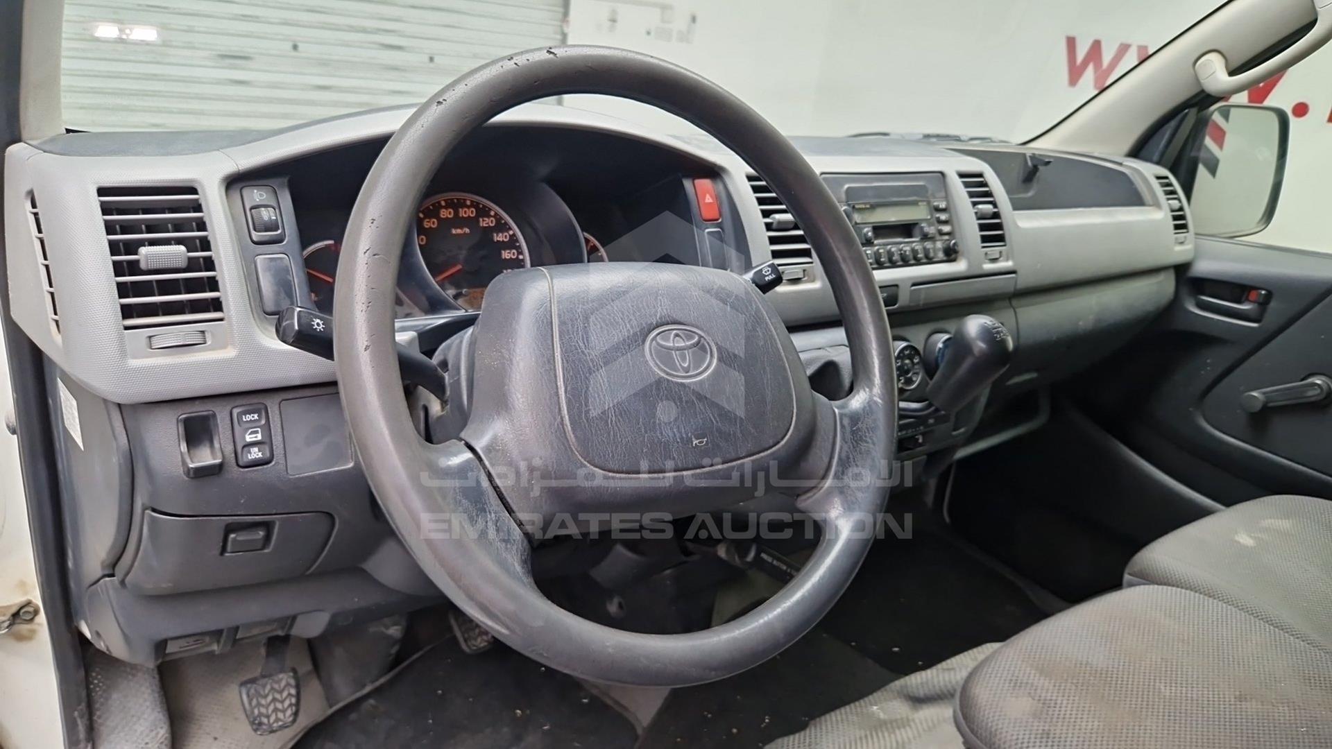 2011 TOYOTA HIACE VIN: JTGJX02P3B0039391