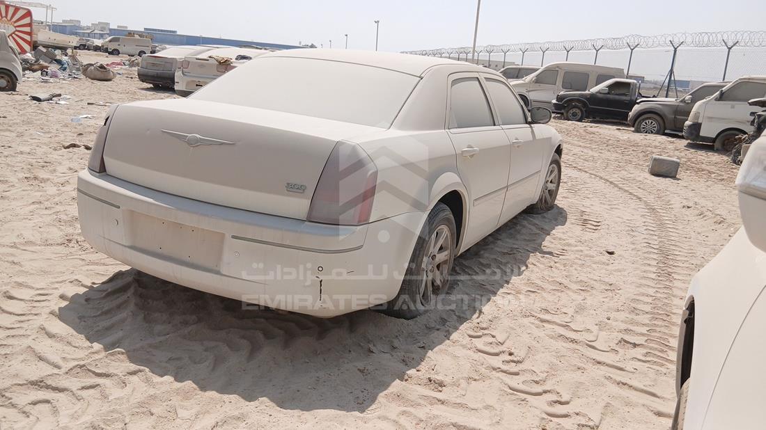 كرايزلر 300 2006 — الزاوية الخلفية اليمنى — صورة 8