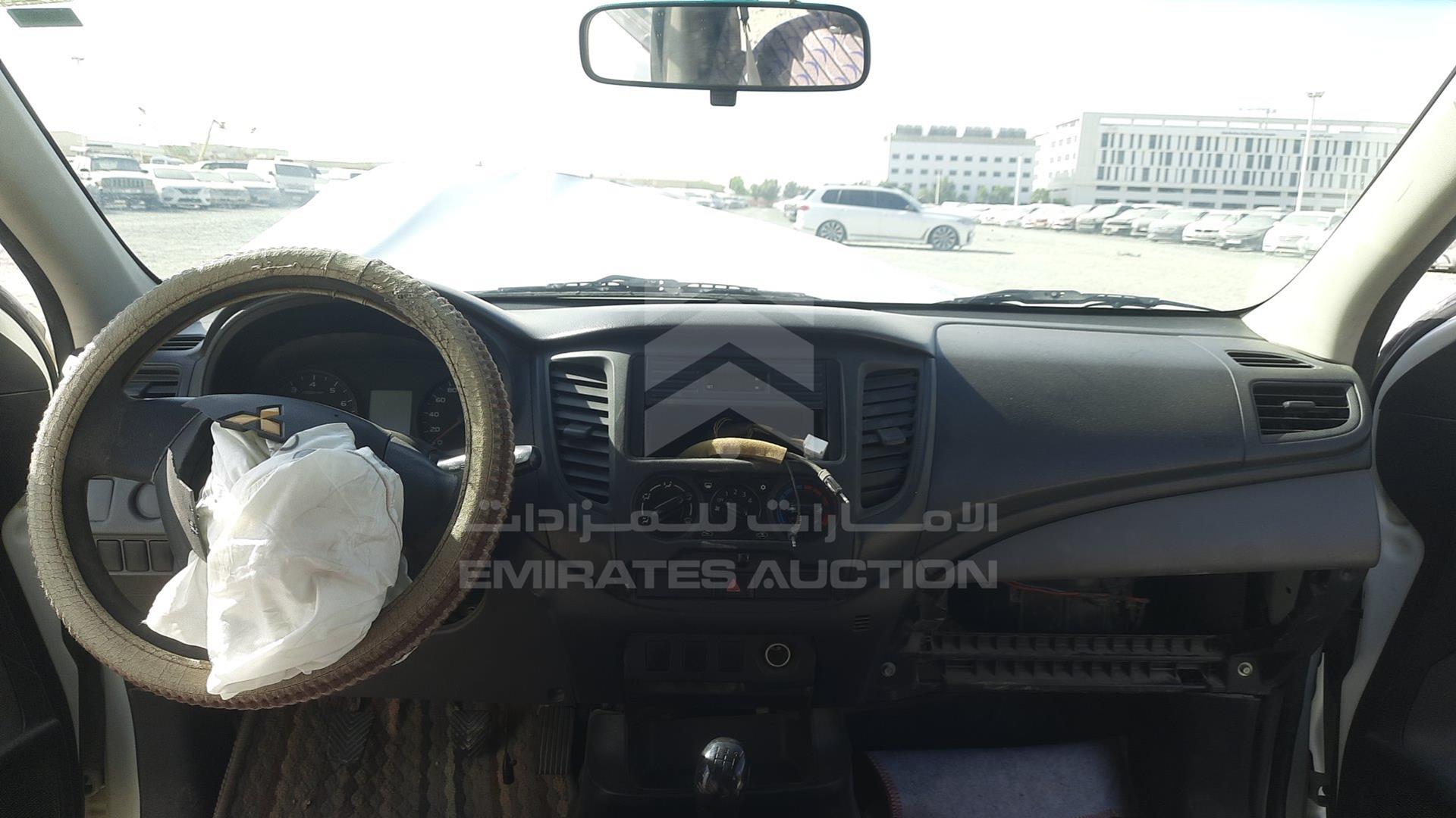 2016 MITSUBISHI L 200 VIN: MMBJNKJ40GH072520